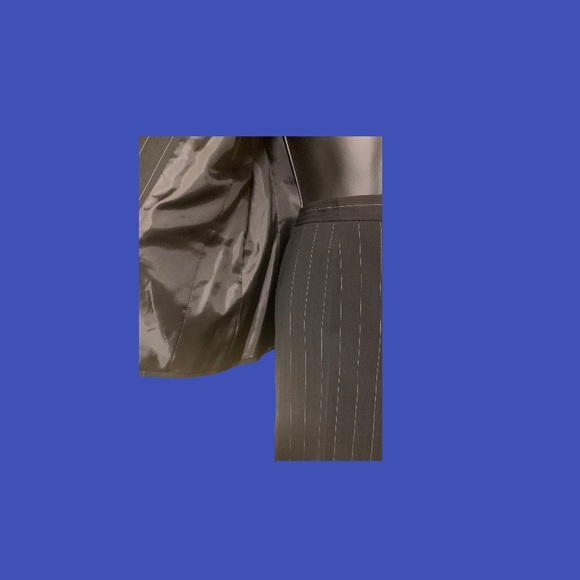 Kasper black pinstriped petite suit - Picture 4 of 4